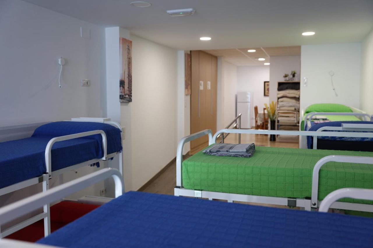 Albergue El Caminante Hostel Портомарин Екстериор снимка